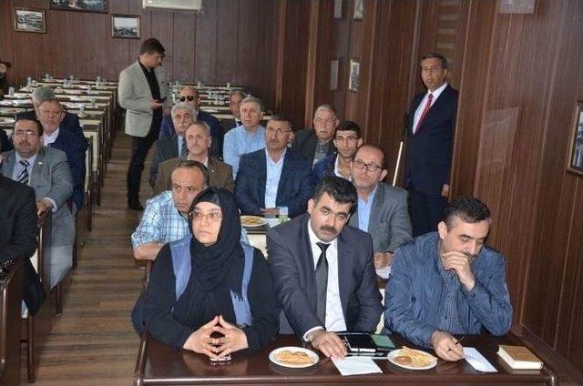 Vali Tapsız, Muhtarlar Ve Stk&rsquo;larla Bir Araya Geldi 1