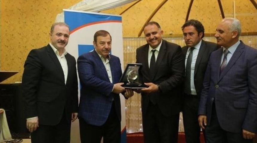 Tuşba Belediyesi Ve Esenyurt Belediyesi&rsquo;nden Kardeşlik K&ouml;pr&uuml;s&uuml;