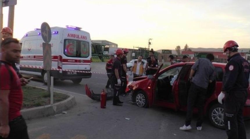 Şanlıurfa&rsquo;da Trafik Kazası: 3 Yaralı