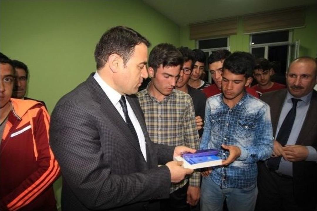 Vali Işın&rsquo;dan &Ouml;ğrenci Yurdu Ziyareti
