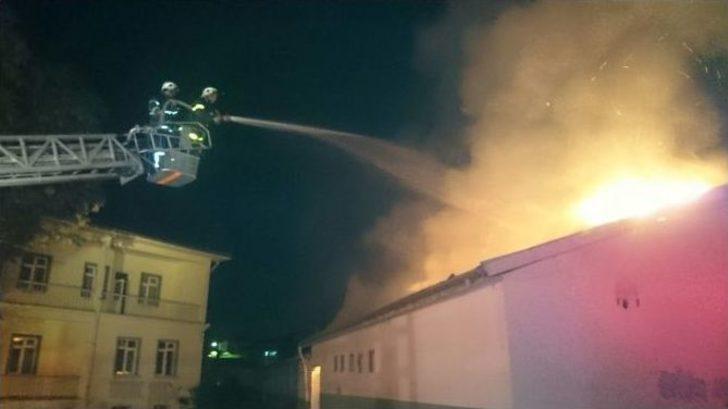 Eski Devlet Hastanesi Ek Binasında Yangın G3