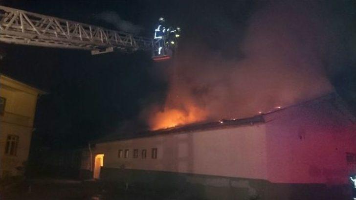 Eski Devlet Hastanesi Ek Binasında Yangın G5