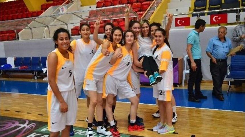 T&uuml;rkiye Okullararası Basketbol Yarı Final M&uuml;sabakaları
