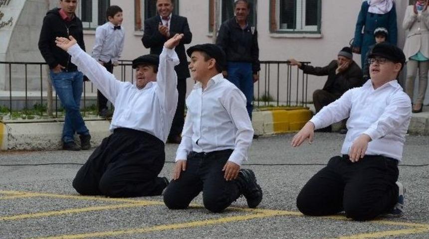 Mecidiye İlkokulunda &rsquo;&ouml;zel&rsquo; 23 Nisan Kutlaması