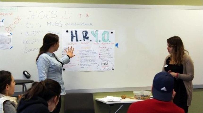 G&ouml;&ccedil;menler İ&ccedil;in Farklı &Uuml;lkelerden Gen&ccedil;ler Bir Araya Geldi