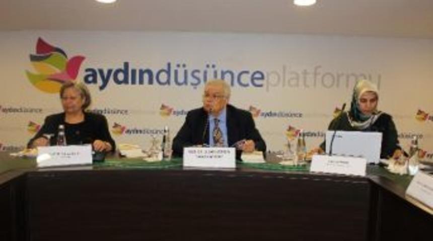 Gen&ccedil;lere Uyarı: Aşk, Evlilik İ&ccedil;in Yeterli Değil