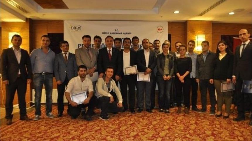 Dika&rsquo;dan Proje Yazma Eğitimi