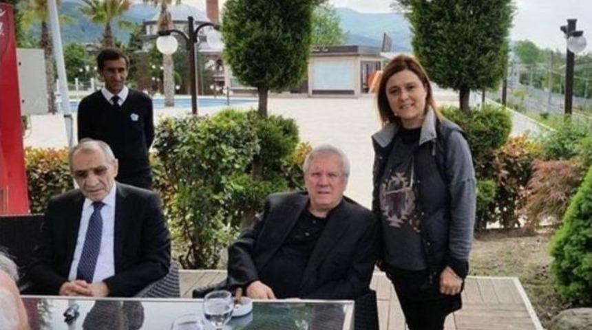 Aziz Yıldırım Sapanca&rsquo;da Mangal Keyfi Yaptı