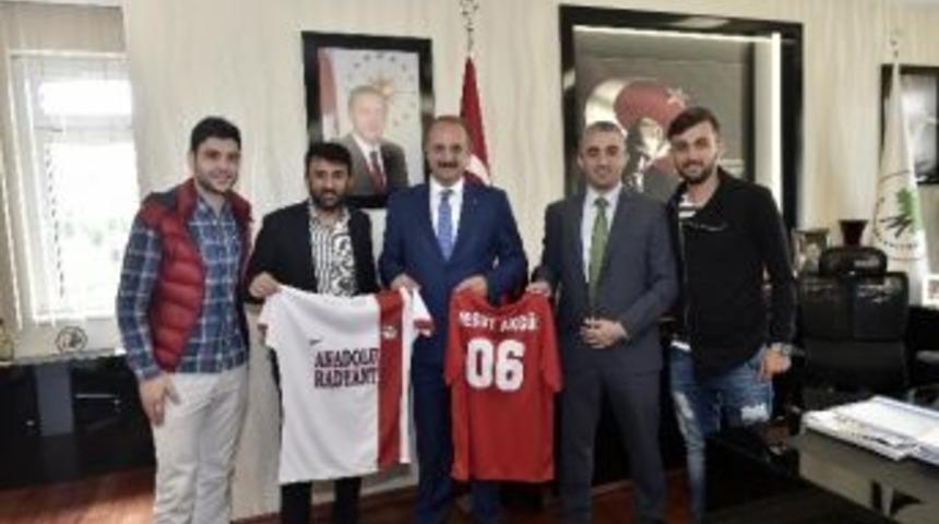 Başarılı Takımdan Akg&uuml;l&rsquo;e Ziyaret