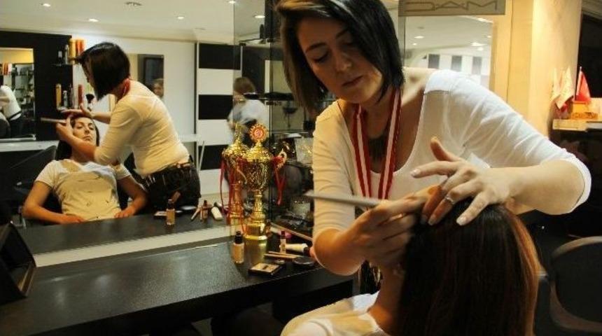 T&uuml;rkiye Şampiyonundan Makyaj Sırları