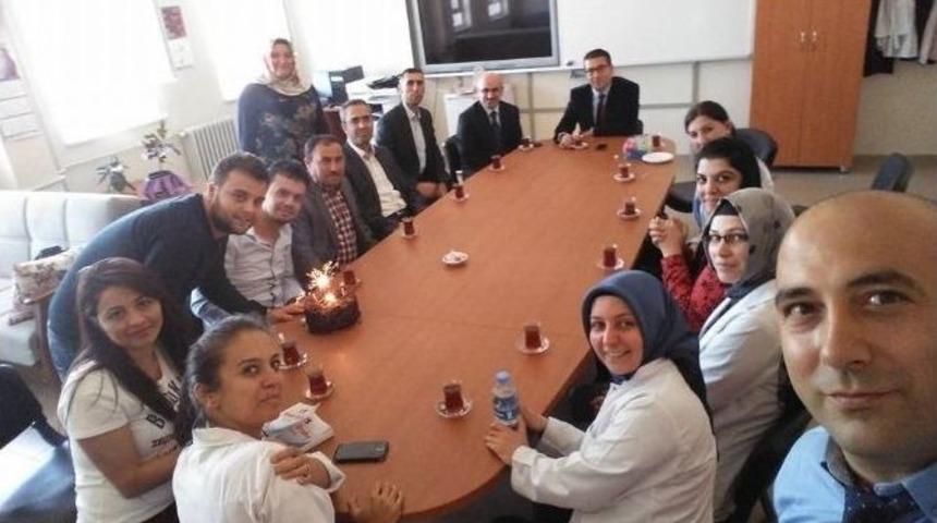 Okulda Doğum G&uuml;n&uuml; S&uuml;rprizi