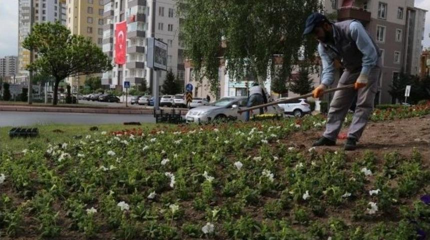 Melikgazi Şimdi &Ccedil;i&ccedil;ek Bah&ccedil;esi