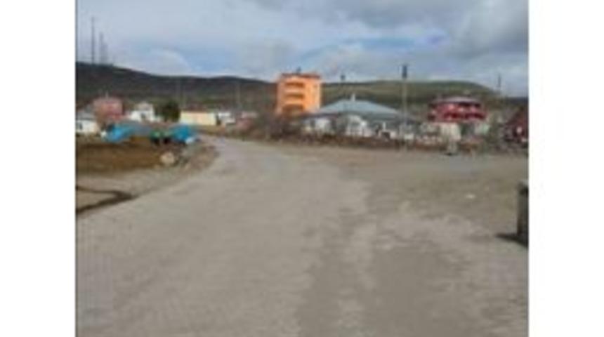 &Ccedil;ıldır&rsquo;da Ara Sokaklarda Kilit Parke Oluyor