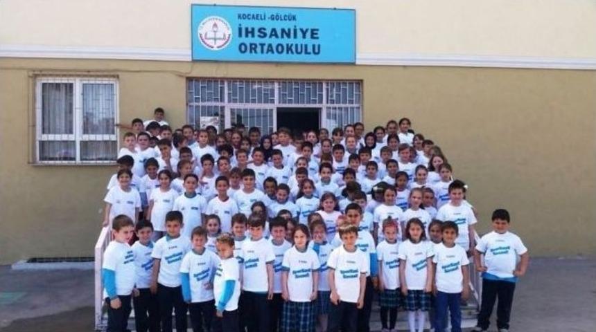 &Uuml;cretsiz Spor Okulları Ailesi B&uuml;y&uuml;yor