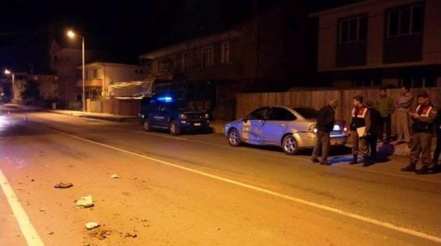 Virajı Alamayan Otomobil Duvara Çarptı: 2 Yaralı