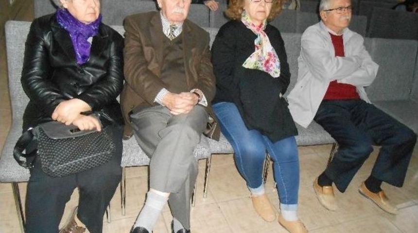 Eczacı Teknisyenlerine Yasal Hakları Anlatıldı