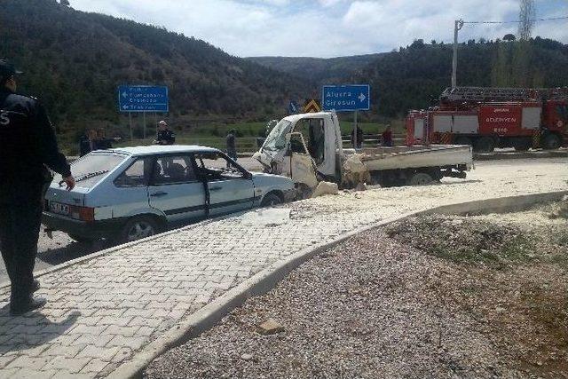 Gümüşhane’de Zincirleme Trafik Kazası: 2 Ölü, 6 Yaralı