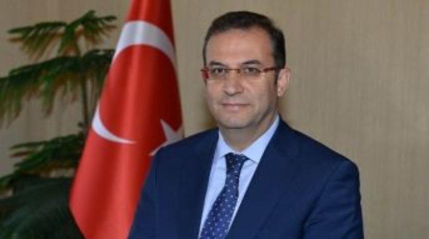 Vali T&uuml;rker&rsquo;den 1 Mayıs Emek Ve Dayanışma G&uuml;n&uuml; A&ccedil;ıklaması