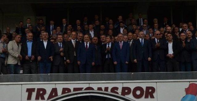 Trabzon Hüseyin Avni Aker Stadı’nda Tepkisini Ortaya Koydu