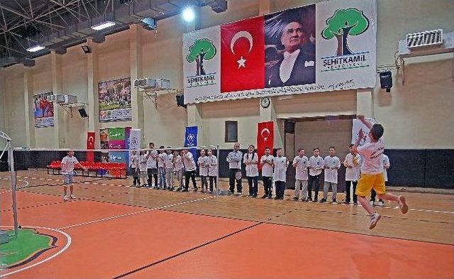 Badminton Şehitkamil İle Yükselişe Geçti