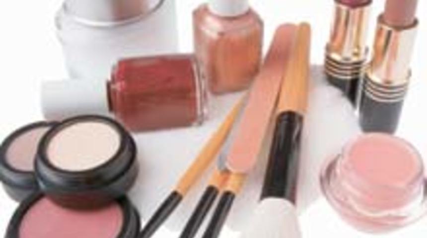 Kozmetiklere Servet Harcamadan G&uuml;zelleşin