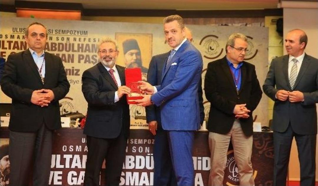 Gaziosmanpaşa&rsquo;da Uluslararası &ldquo;ıı. Abd&uuml;lhamid Ve Gazi Osman Paşa&rdquo; Sempozyumu D&uuml;zenlendi