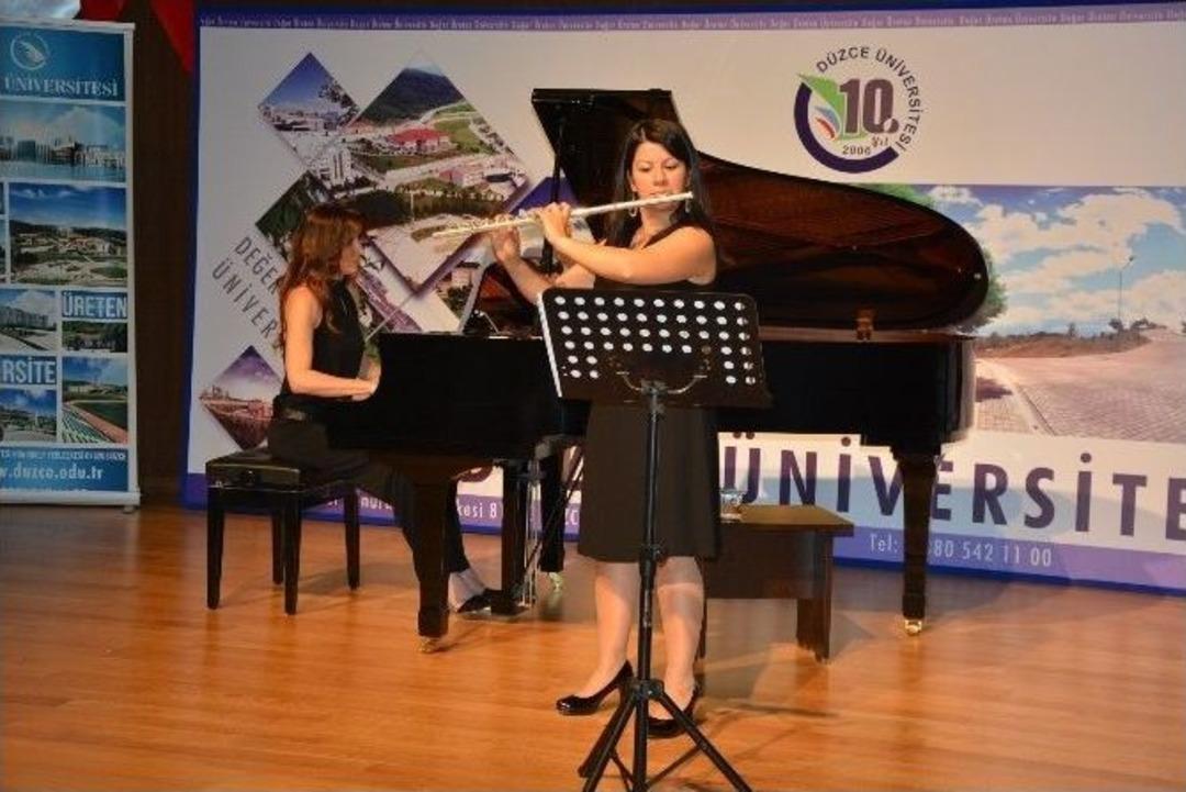 &Uuml;niversite Fl&uuml;t Ve Piyano Resitali