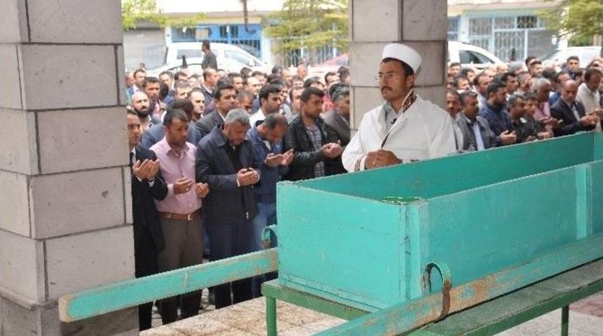 K&uuml;&ccedil;&uuml;k Yusuf Dualarla Uğurlandı