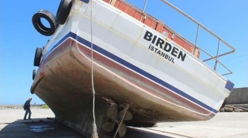 T&uuml;rkeli&rsquo;de Yolcu Teknesi Vin&ccedil;ten D&uuml;şt&uuml;