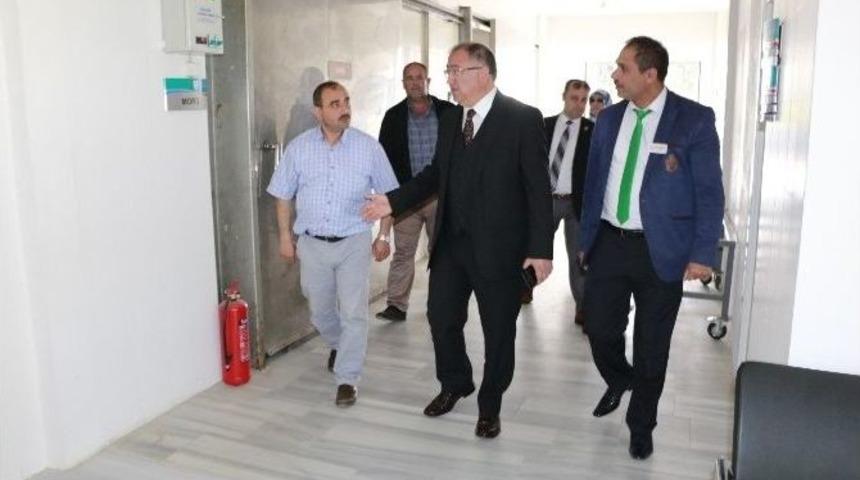 Mezarlık M&uuml;d&uuml;rl&uuml;ğ&uuml;&rsquo;nde İyileştirme &Ccedil;alışmaları Devam Diyor