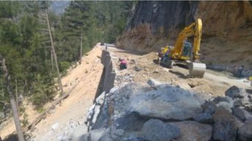 Taşatan Yolu Genişletiliyor