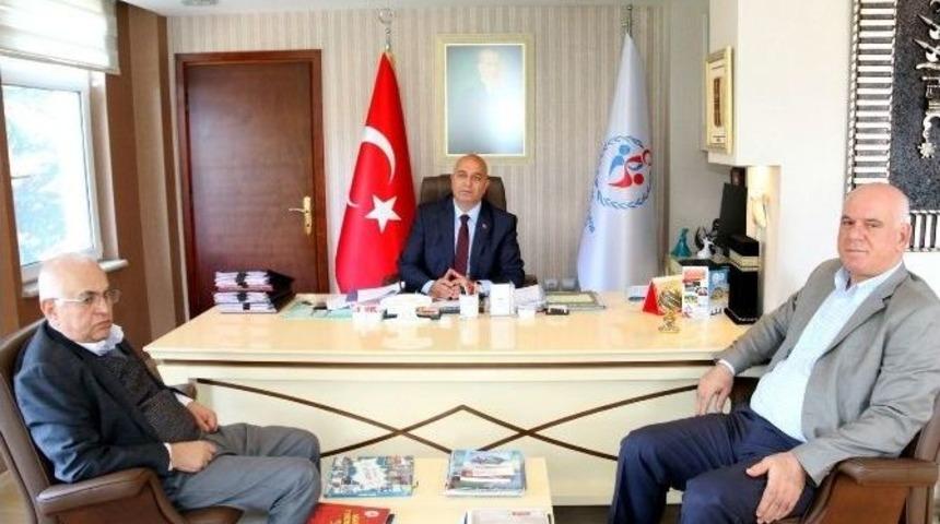 T&uuml;rkiye Hentbol Federasyonu Başkanı&rsquo;ndan &Ouml;zyurt&rsquo;a Ziyaret