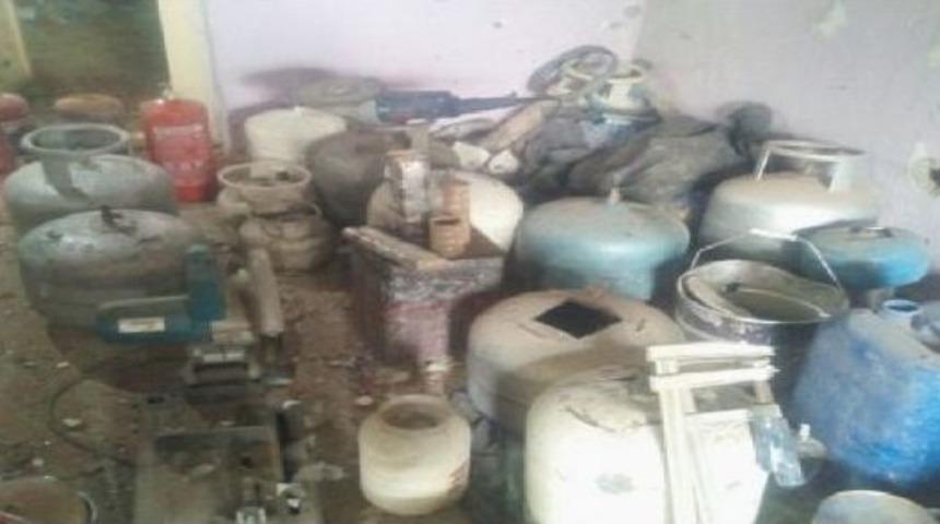 Gizli Kapıyı &ldquo;h&uuml;z&uuml;n&rdquo; Tespit Etti, Ter&ouml;ristlerin İmalathanesine Ulaşıldı