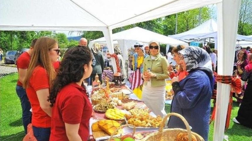 Kırkpınar&rsquo;da &rsquo;geleneksel Turizm Haftası Şenliği&rsquo; D&uuml;zenlendi