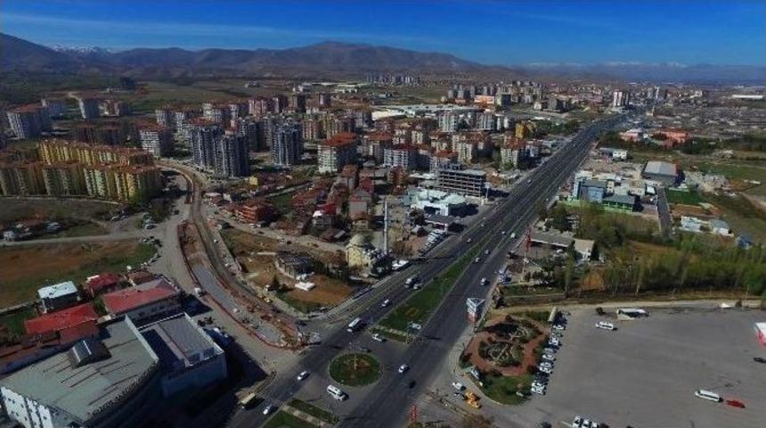 Recai Kutan Parkı Ve Bostanbaşı Kanal Projesi &Ccedil;alışmaları S&uuml;r&uuml;yor