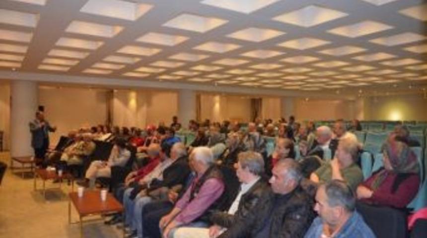 Sel&ccedil;uk&rsquo;taki Kent Konseyi Toplantısına Damga Vuran Res Şikayeti