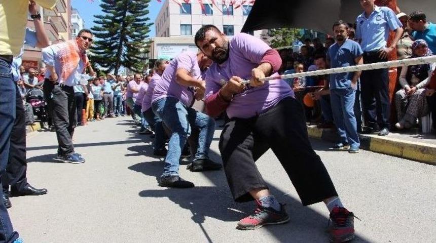 Kumluca&rsquo;da Yarım Kalan Halat &Ccedil;ekme Yarışması Tekrar Yapıldı