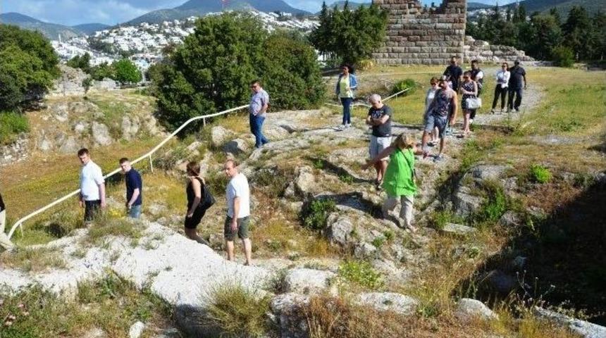 İngiliz Gazeteciler Bodrum&rsquo;a Hayran Kaldı