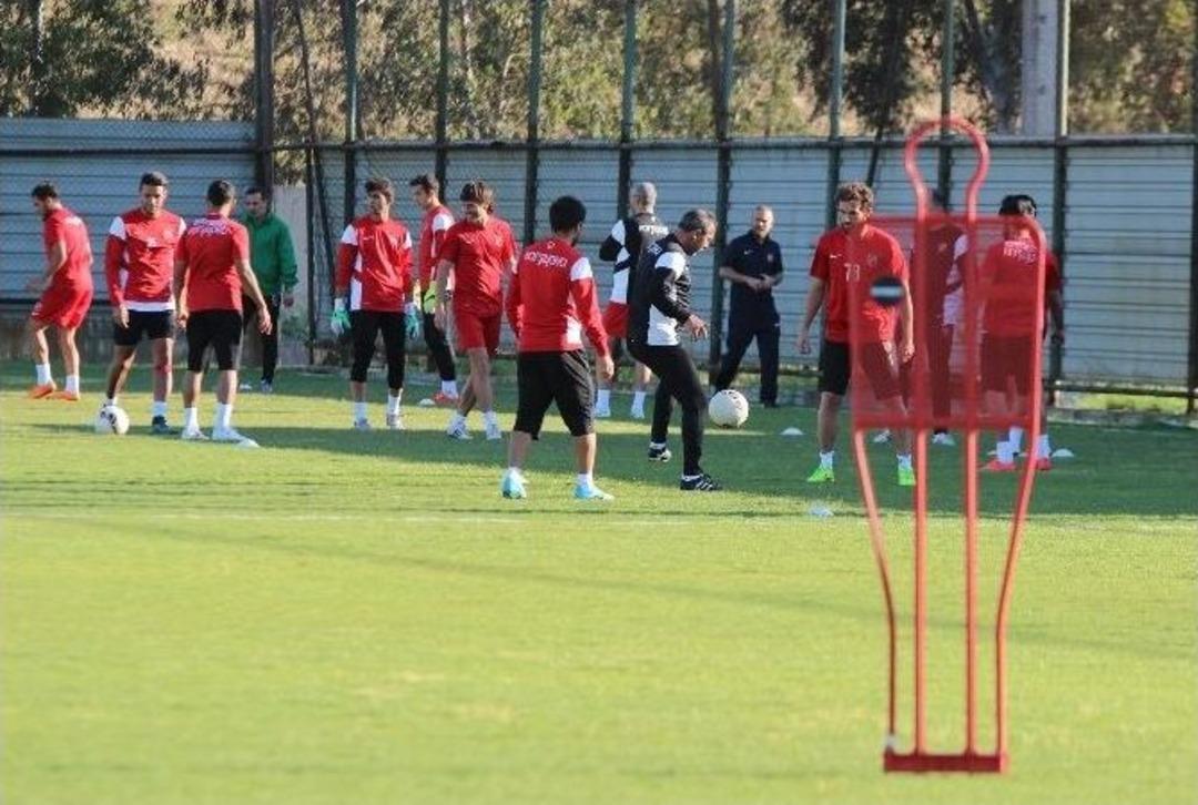 Karşıyaka&rsquo;da Neşeli Antrenman