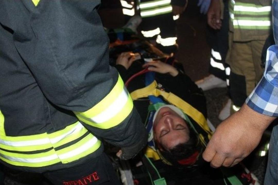 Manisa&rsquo;da İş&ccedil;i Servisi Kaza Yaptı: 1 &Ouml;l&uuml;, 26 Yaralı