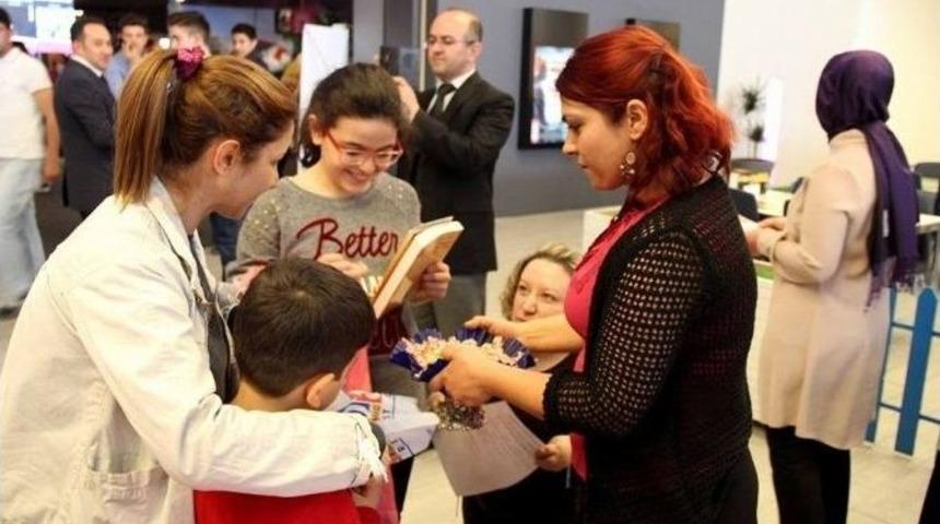 Sağlık&ccedil;ıya Şiddete Hayır G&uuml;n&uuml;&rsquo;nde Vatandaşlar Bilgilendirildi