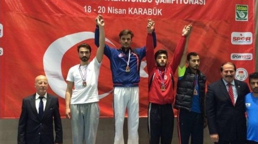 Besyo Sporcuları Madalya İle Döndüler