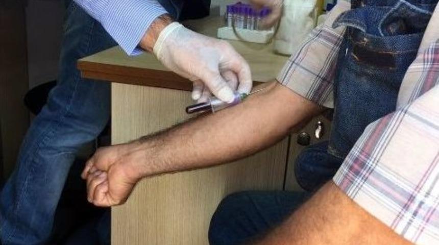 İş&ccedil;iler Sağlık Kontrol&uuml;nden Ge&ccedil;irildi