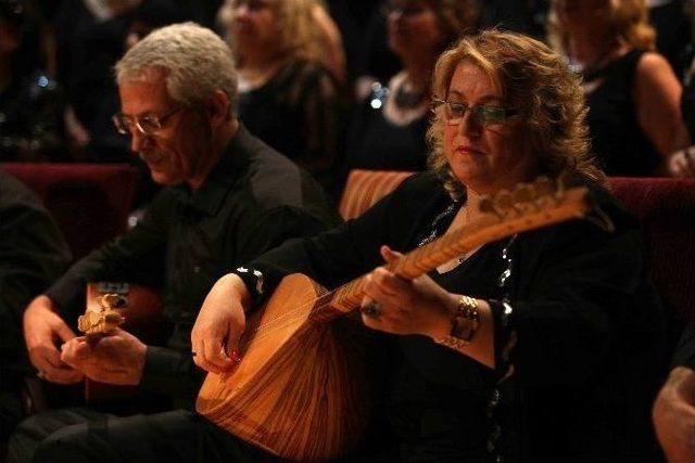 Yenimek Kursiyerleri, Yılsonunu Konserle Taçlandırdı