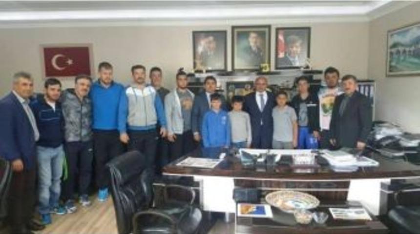Sporculardan Başkan Oral’a Teşekkür Ziyareti