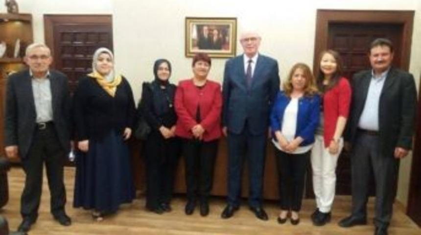 Mhp&rsquo;li Kadınlardan Başkan Kur&rsquo;ta Ziyaret