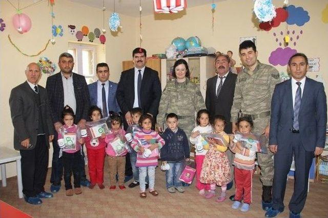 “bir Tebessüm Armağan Et” Projesine Iğdır Üniversitesi’de Destek Verdi