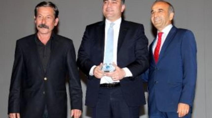 Film Festivali&rsquo;nden &Ccedil;ankaya&rsquo;ya Plaket