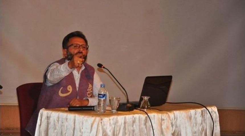 Iğdır &Uuml;niversitesi&rsquo;nde &ldquo;yunusca Sevmek&rdquo; Konulu Konferans Yapıldı