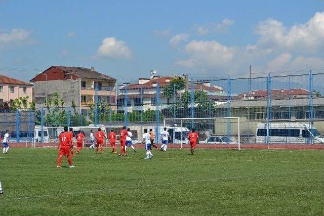 Düzce Meslek Yüksekokulu 1. Geleneksel Futbol Turnuvası Başladı